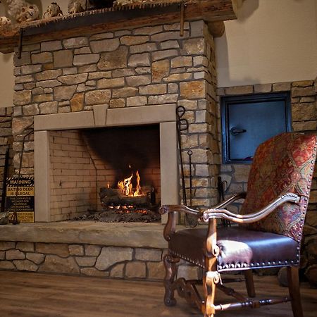 Two Hats Ranch Bed & Breakfast Big Rapids Bagian luar foto
