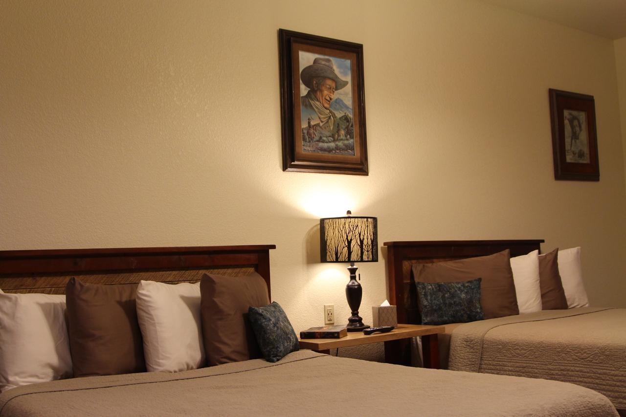 Two Hats Ranch Bed & Breakfast Big Rapids Bagian luar foto