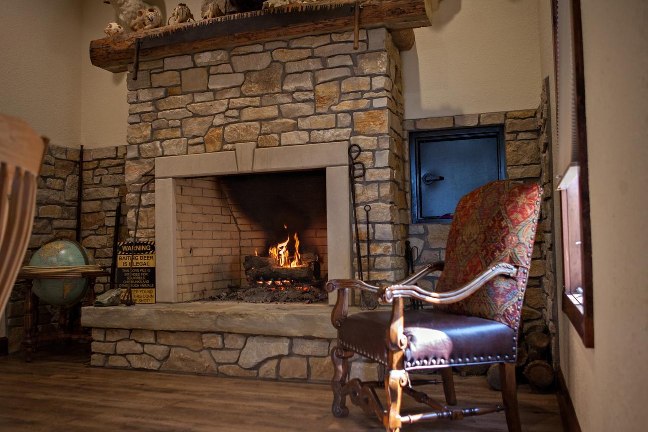 Two Hats Ranch Bed & Breakfast Big Rapids Bagian luar foto