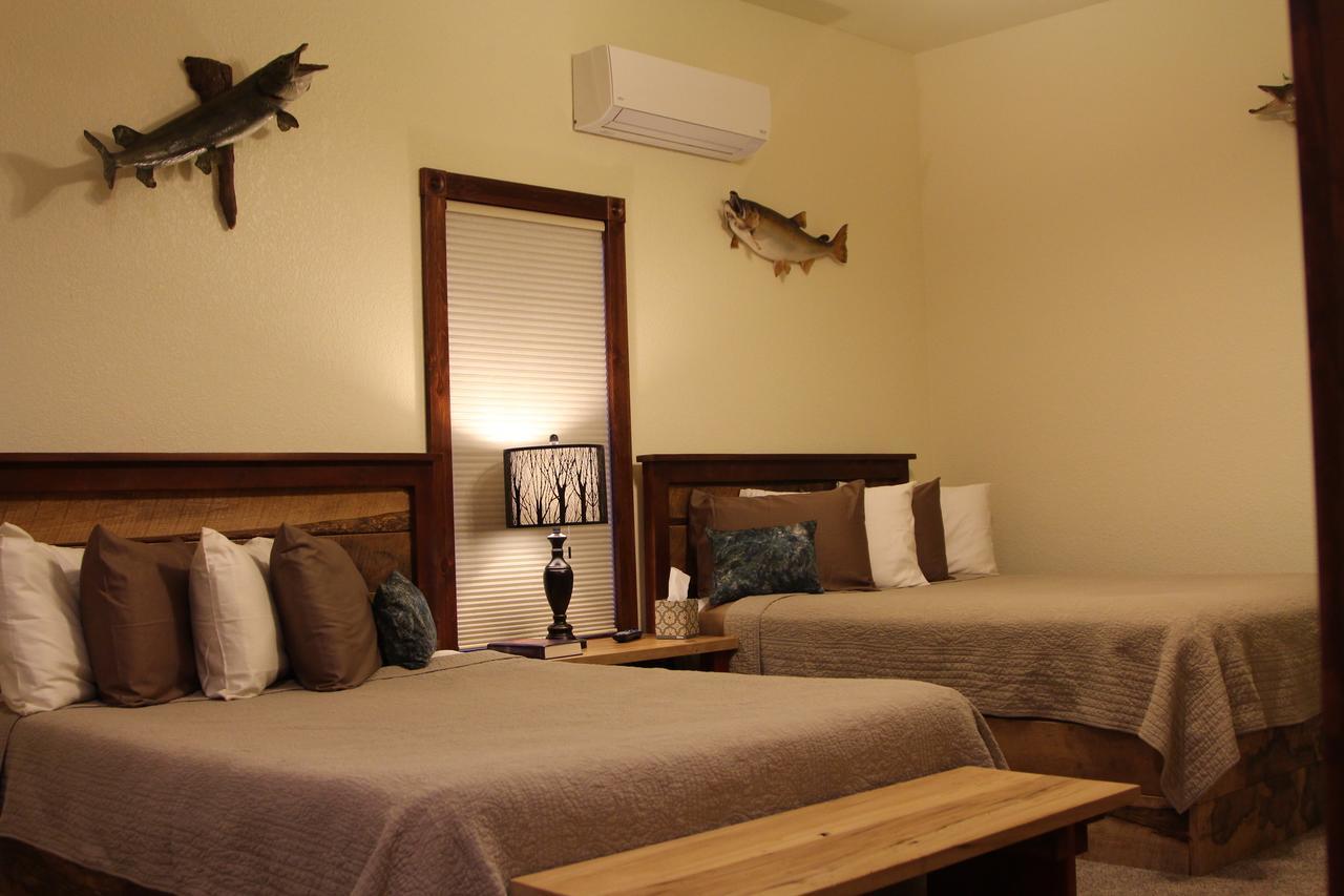 Two Hats Ranch Bed & Breakfast Big Rapids Bagian luar foto